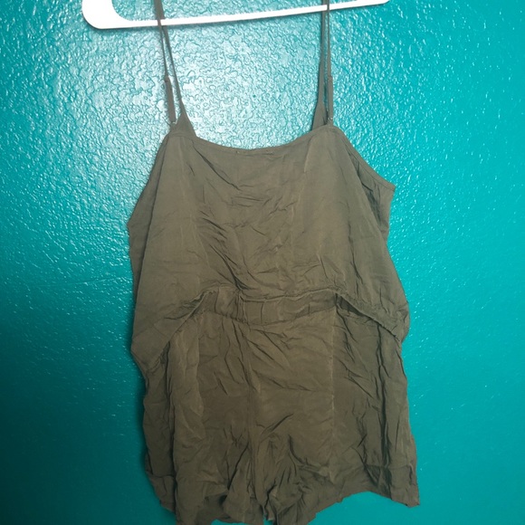 Green Romper from Fashion Nova - Picture 6 of 6